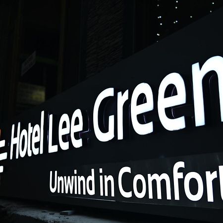 Hotel Lee Green Манали Экстерьер фото