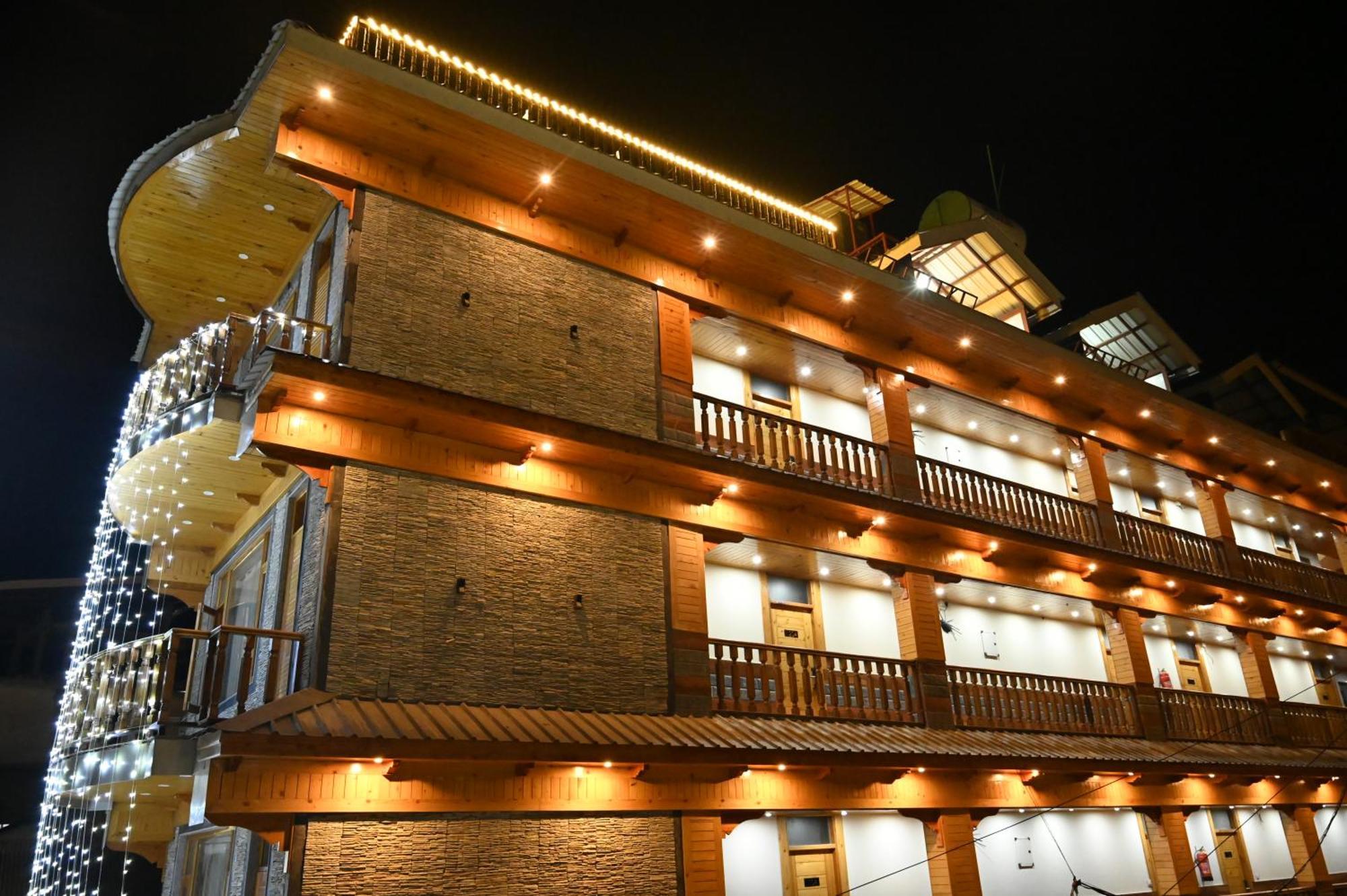 Hotel Lee Green Манали Экстерьер фото